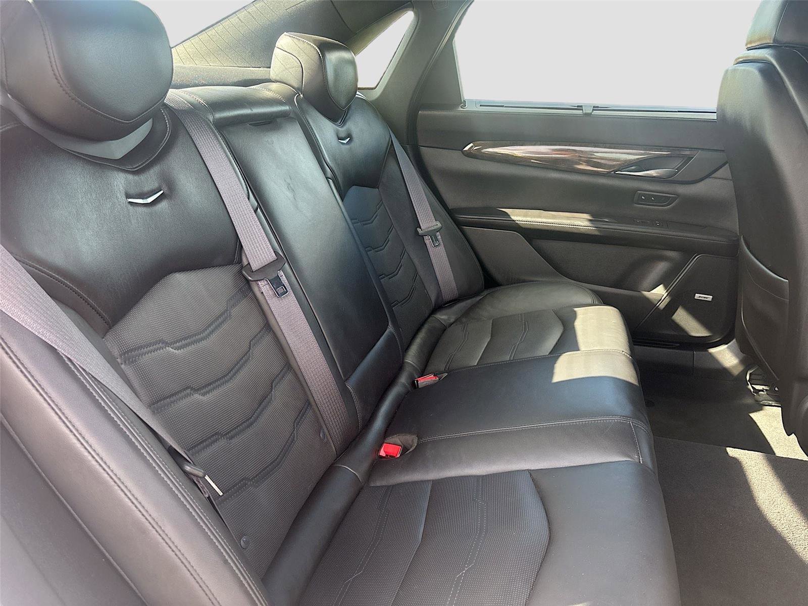 Used 2016 Cadillac CT6 Luxury image 31