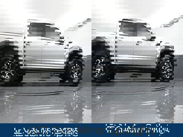 Used 2017 Ford F150 Raptor w/ Equipment Group 802A Luxury image 28