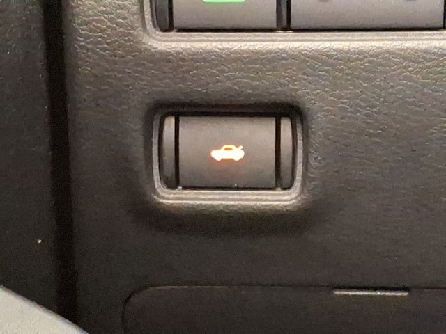 Used 2020 Nissan Sentra SV image 24