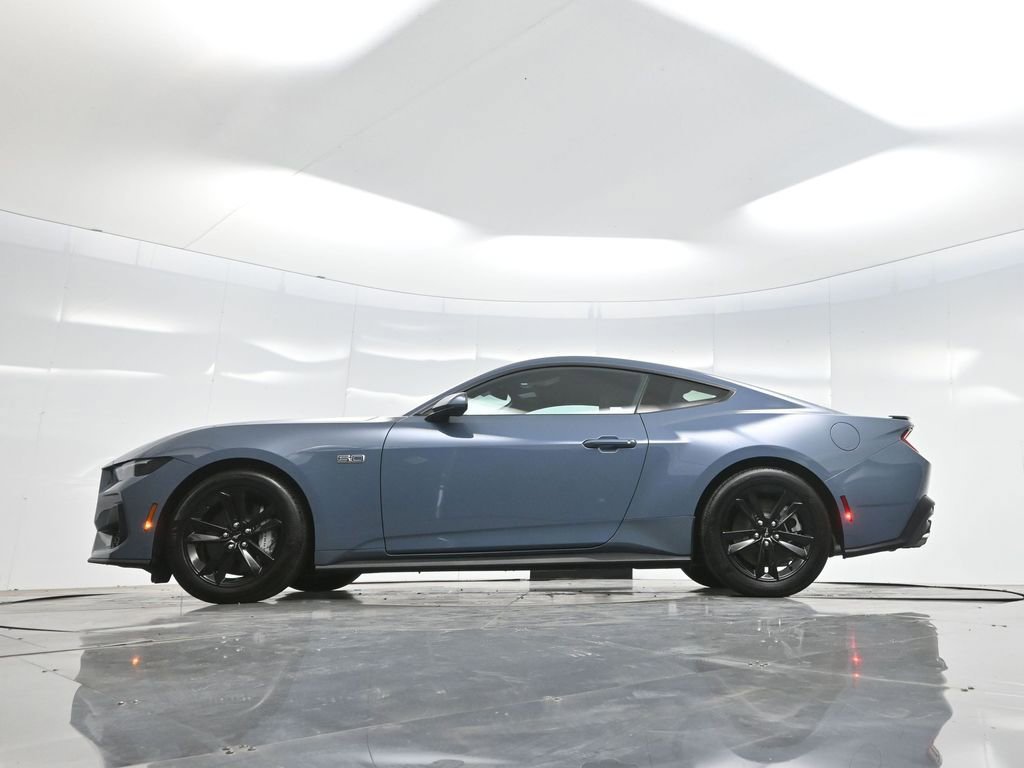 Used 2025 Ford Mustang GT RWD image 53