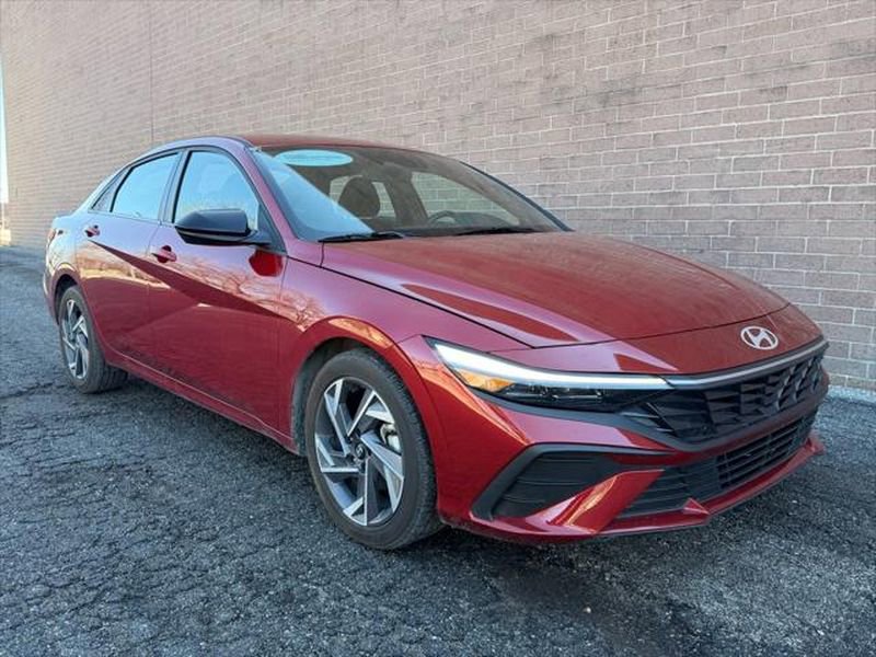 New 2025 Hyundai Elantra Sport FWD image 7