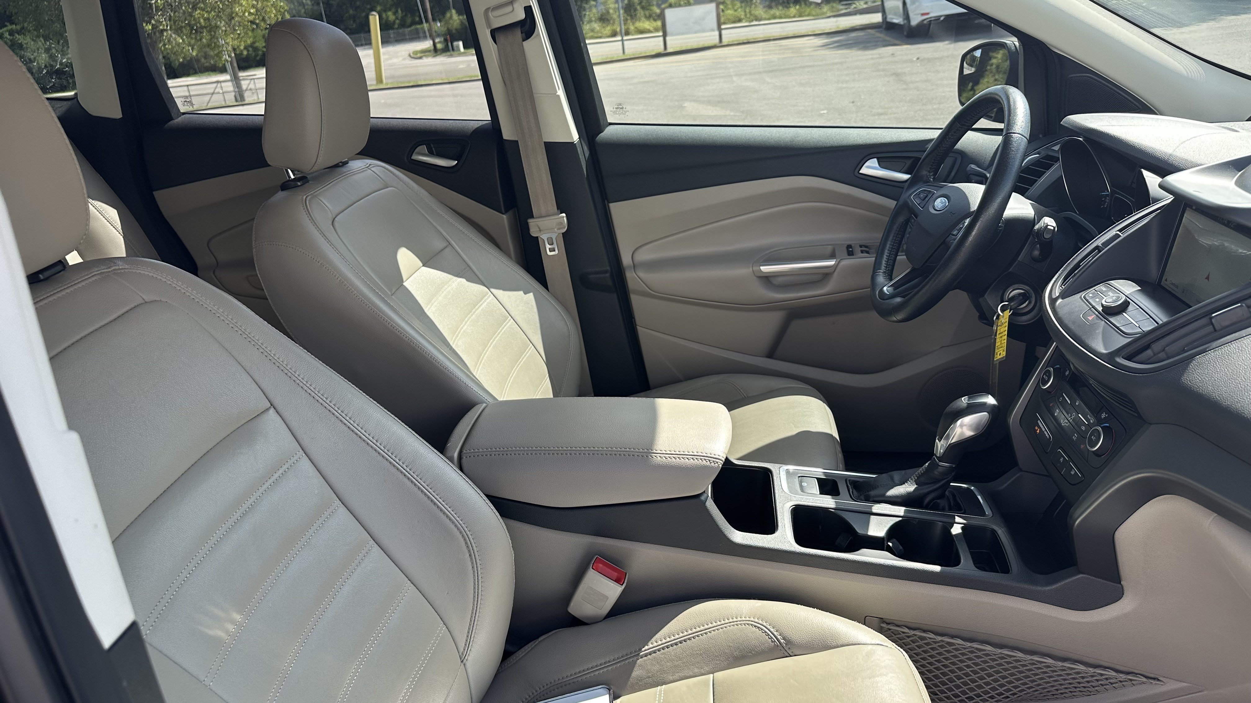 Used 2018 Ford Escape SEL AWD/4WD image 33