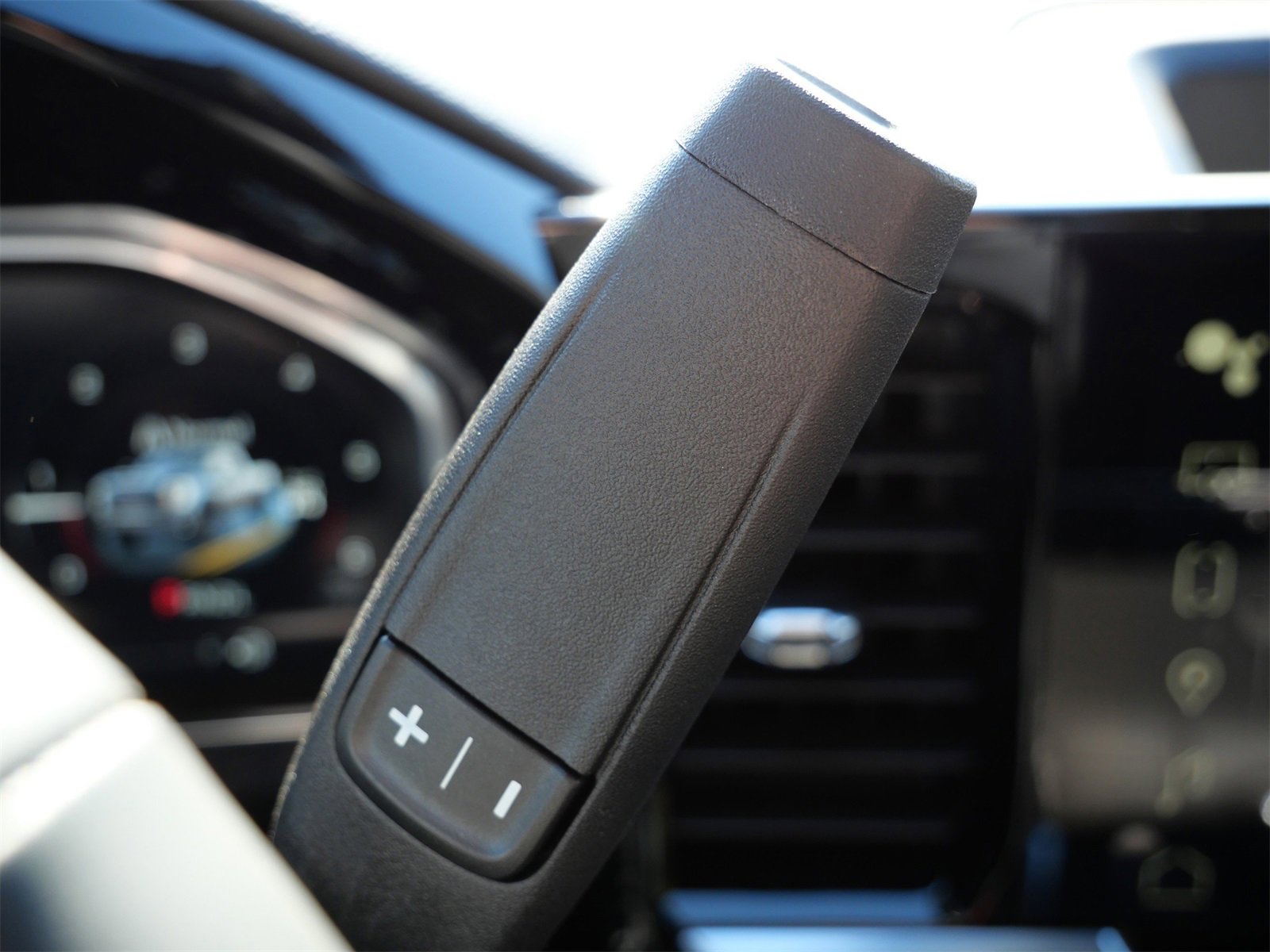 New 2026 GMC Sierra 2500 SLT w/ SLT Premium Package image 15