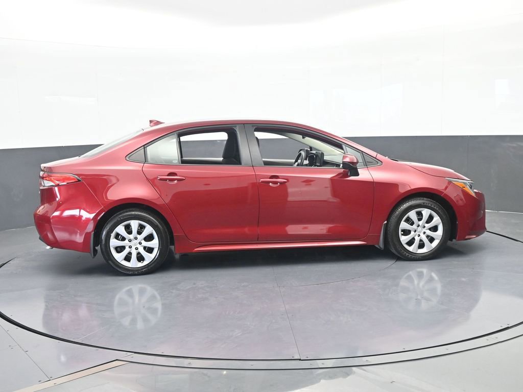 Used 2024 Toyota Corolla LE FWD image 7
