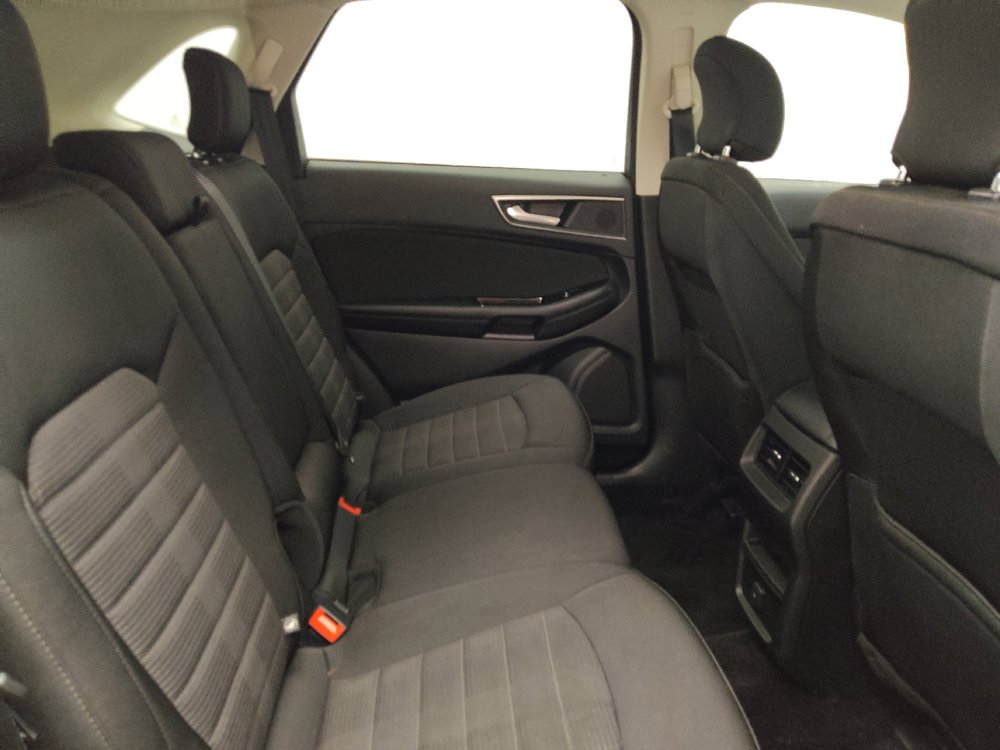 Used 2016 Ford Edge SEL AWD/4WD image 19