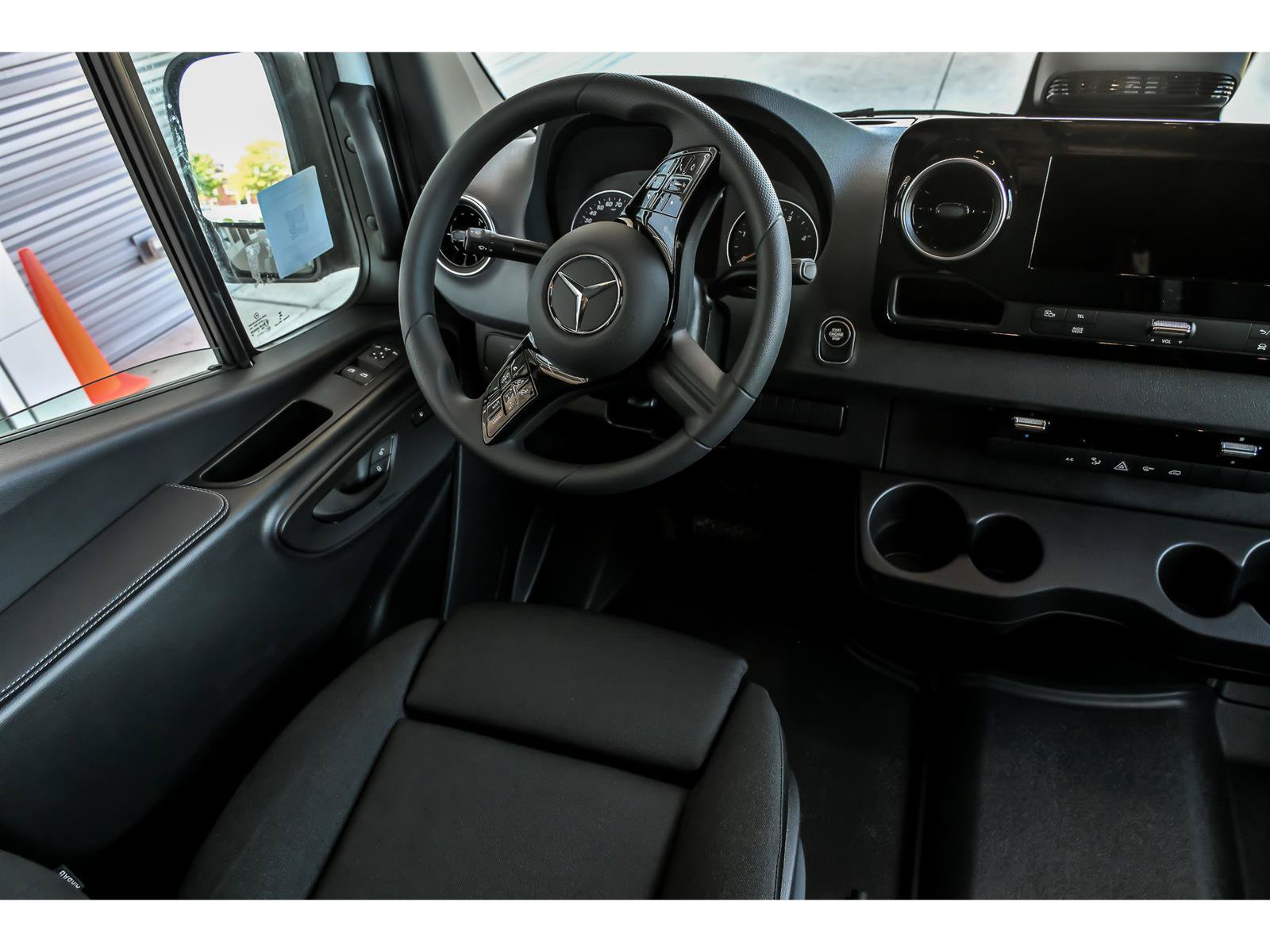 New 2026 Mercedes-Benz Sprinter 2500 image 6