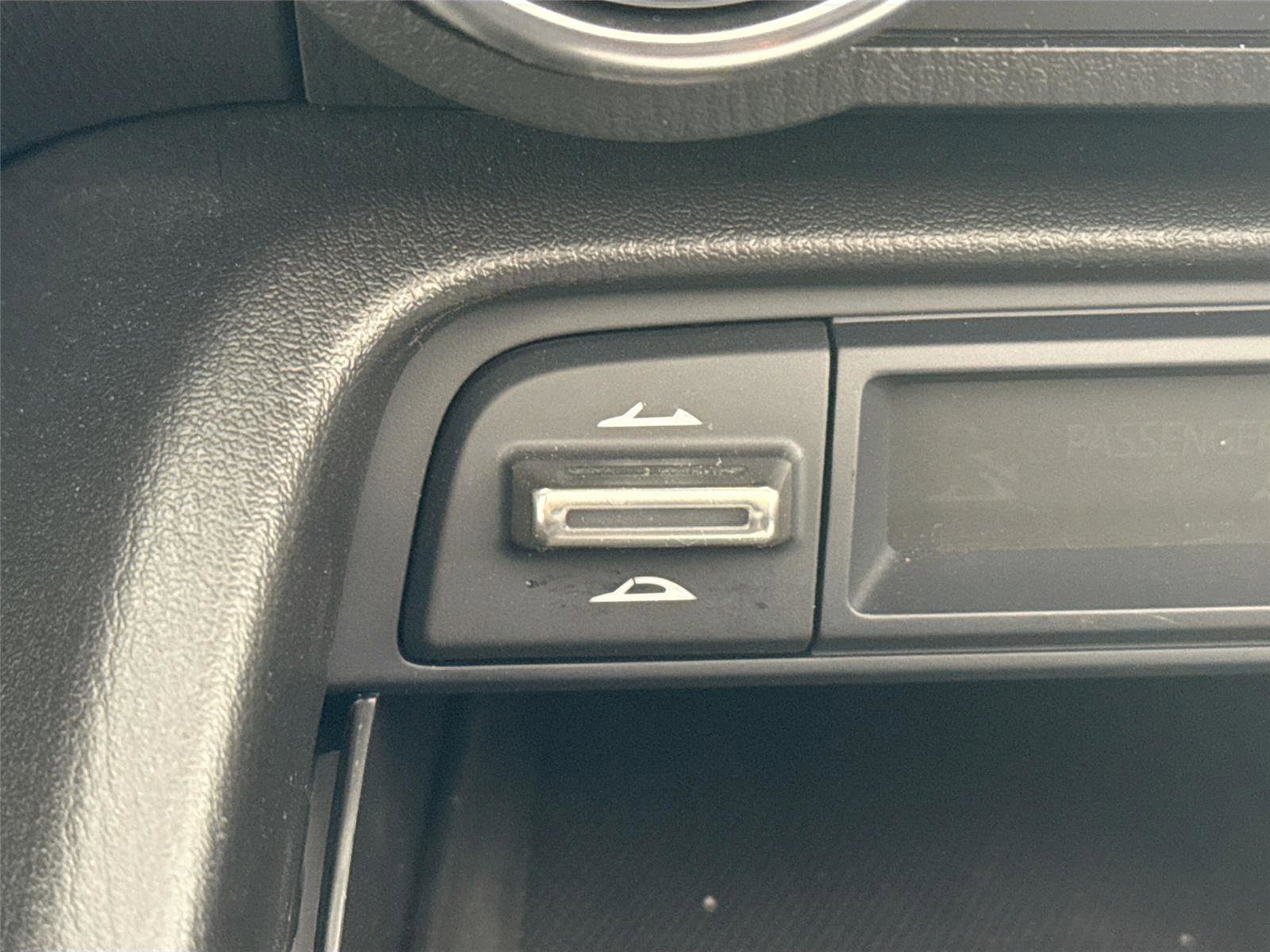 Used 2021 MAZDA MX-5 Miata RF Grand Touring image 6