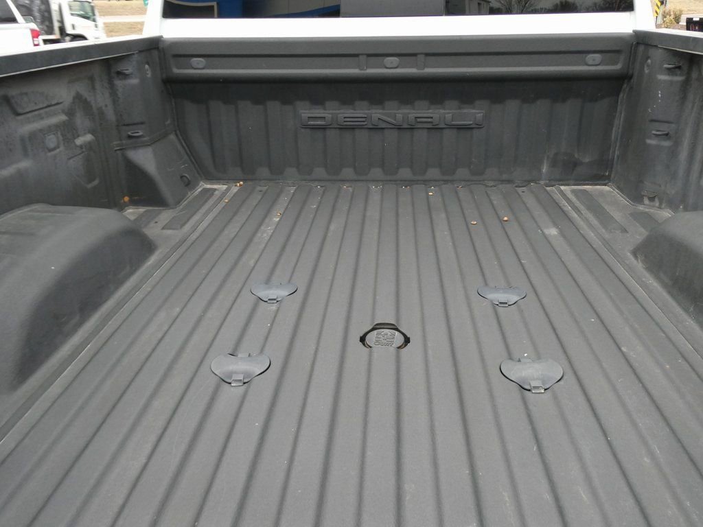 Used 2023 GMC Sierra 3500 Denali w/ Denali Ultimate Package image 9