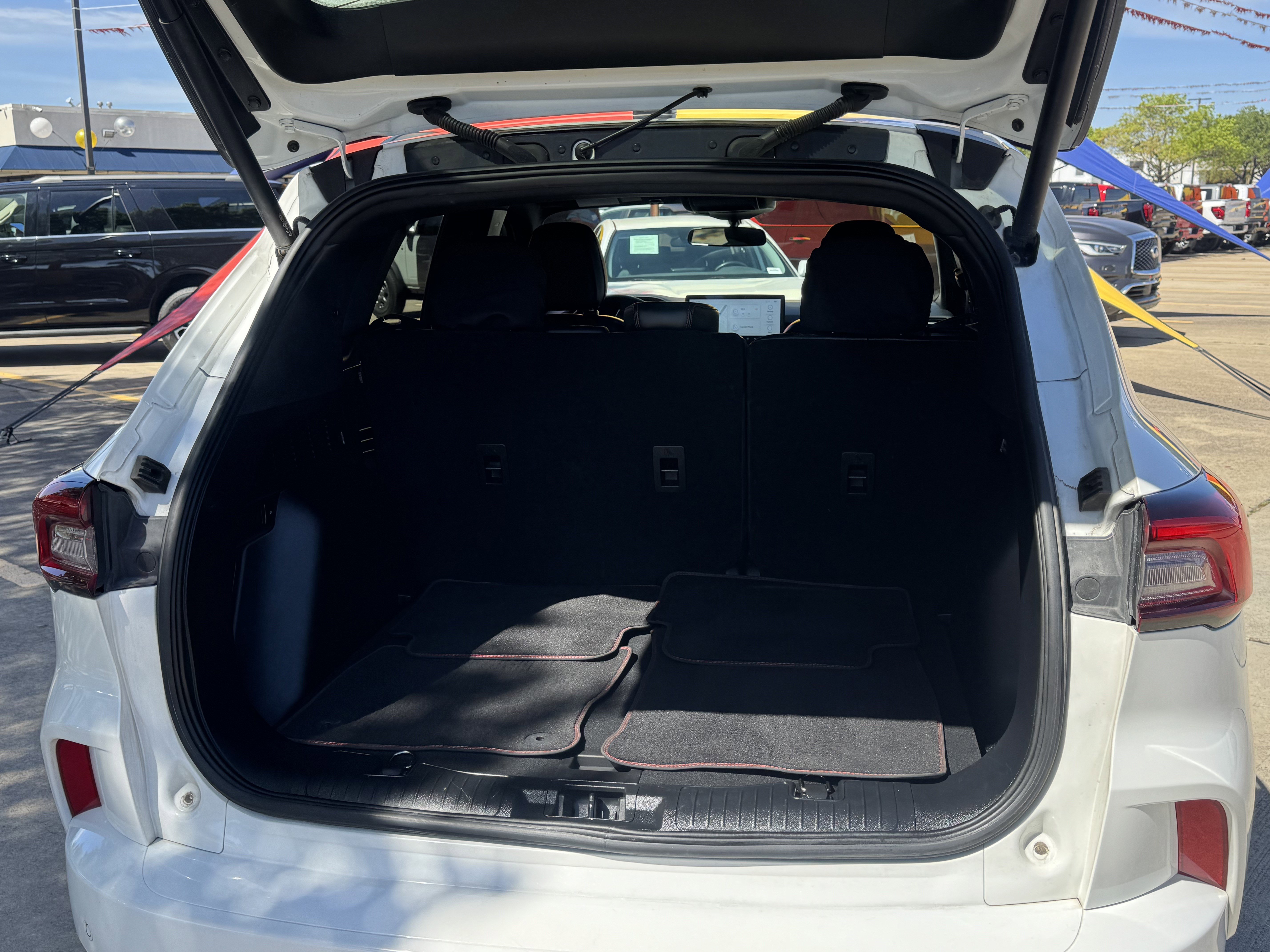 Used 2023 Ford Escape ST-Line Select w/ Tech Pack #2 image 8