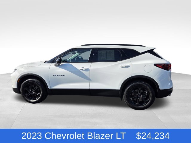 Certified 2023 Chevrolet Blazer LT w/ Convenience Package AWD/4WD image 2