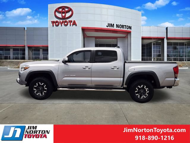 Used 2017 Toyota Tacoma TRD Off-Road w/ Tow Package (A/T) AWD/4WD image 5