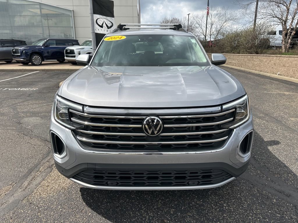 Used 2024 Volkswagen Atlas SE AWD/4WD image 19
