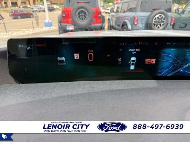 Used 2025 Ford Expedition Active RWD image 20
