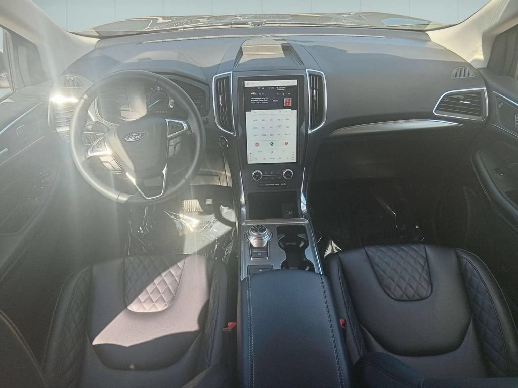 Used 2023 Ford Edge Titanium AWD/4WD image 37