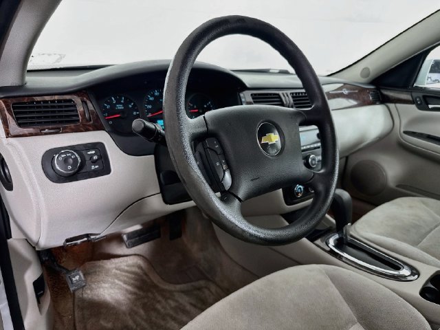 Used 2016 Chevrolet Impala Limited LS FWD image 17