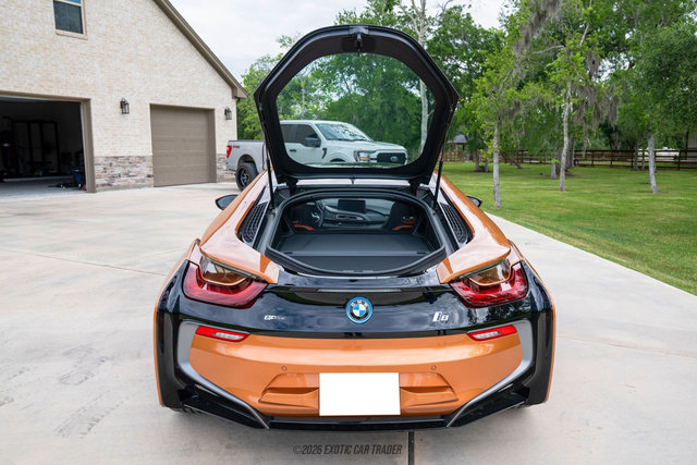 Used 2019 BMW i8 Coupe AWD/4WD image 16