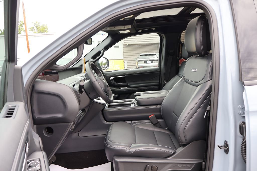 New 2026 Ford Expedition Max Platinum AWD/4WD image 18