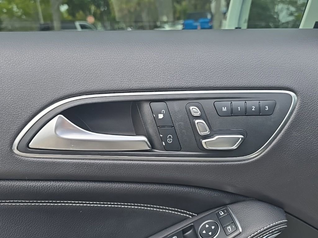 Used 2020 Mercedes-Benz GLA 250 image 13