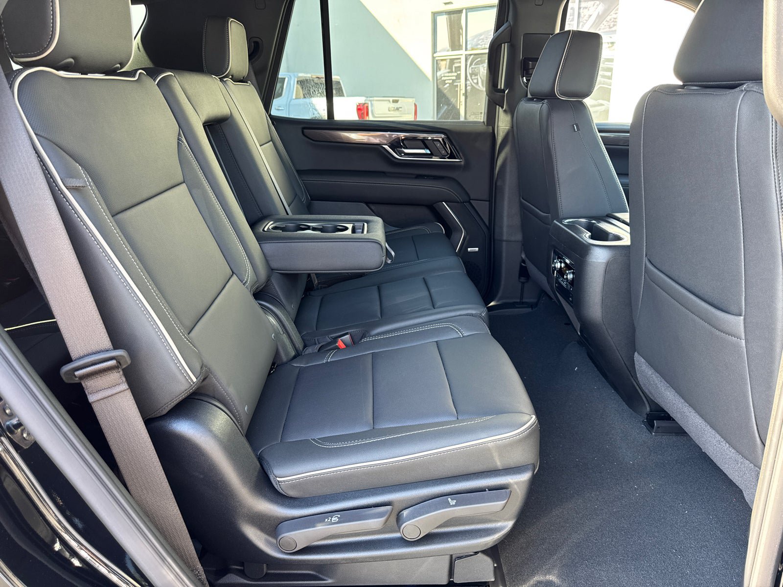 New 2026 GMC Yukon Elevation RWD image 20