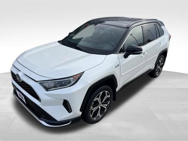 Used 2021 Toyota RAV4 XSE w/ Premium Package AWD/4WD image 2