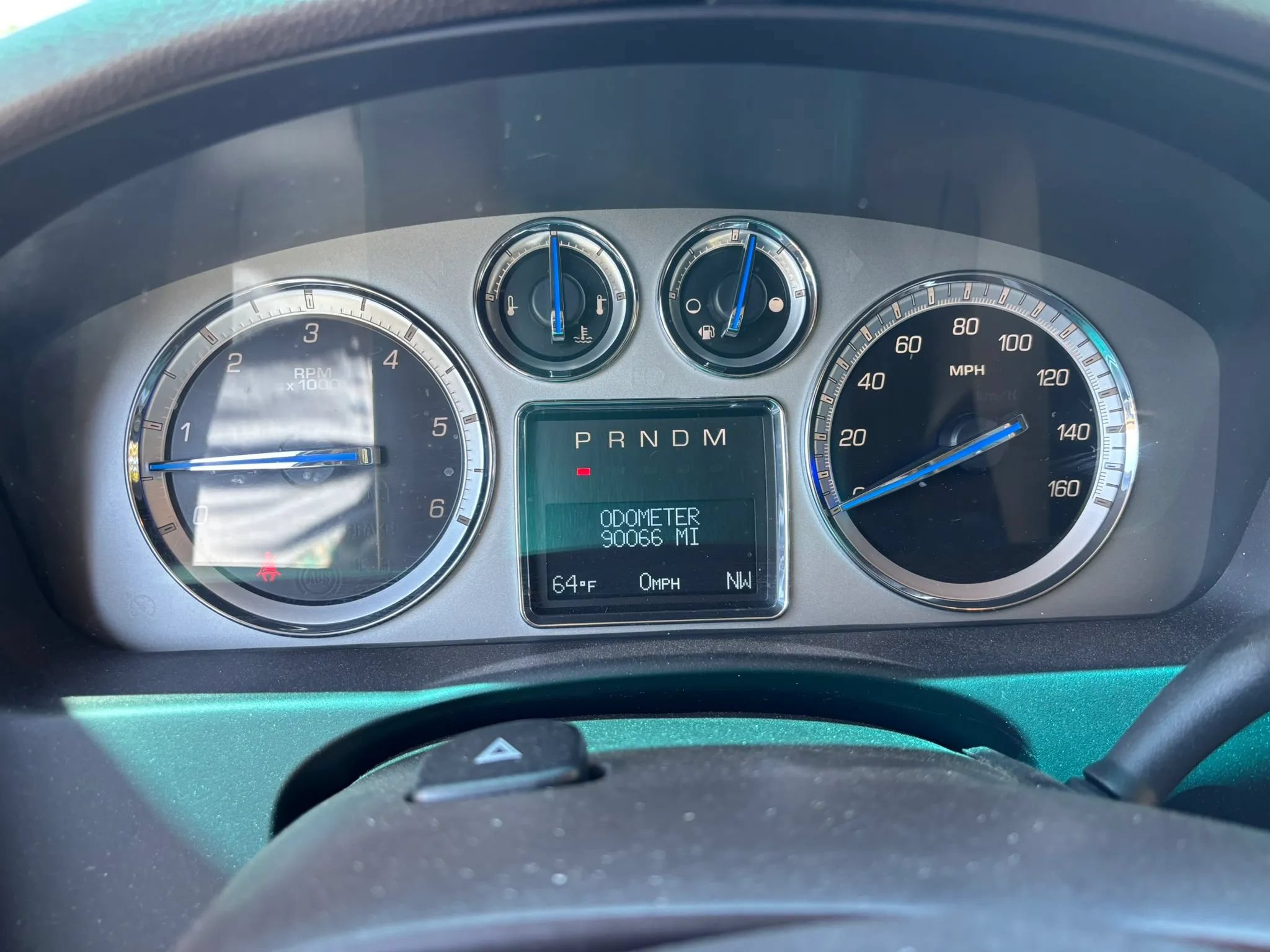 Used 2012 Cadillac Escalade ESV Luxury AWD/4WD image 4