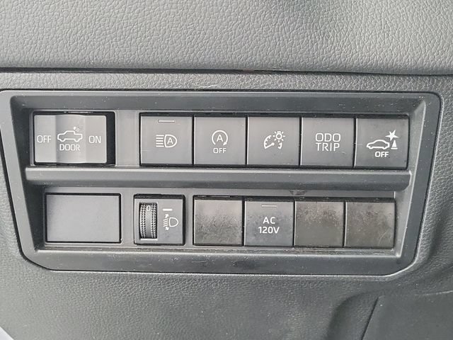 Used 2023 Toyota Tundra Limited w/ Power Package AWD/4WD image 32