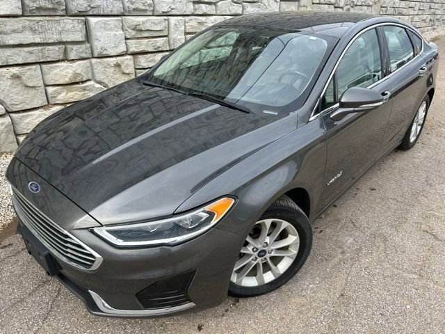 Used 2019 Ford Fusion SEL image 1