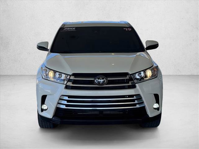 Used 2019 Toyota Highlander Limited FWD image 7