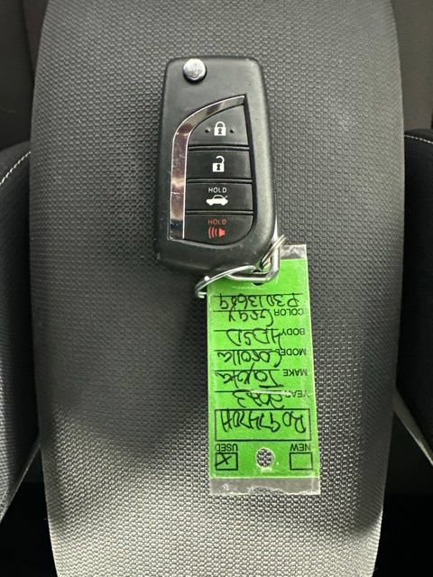 Used 2023 Toyota Corolla LE w/ Carpet Mat Package (TMS) FWD image 31