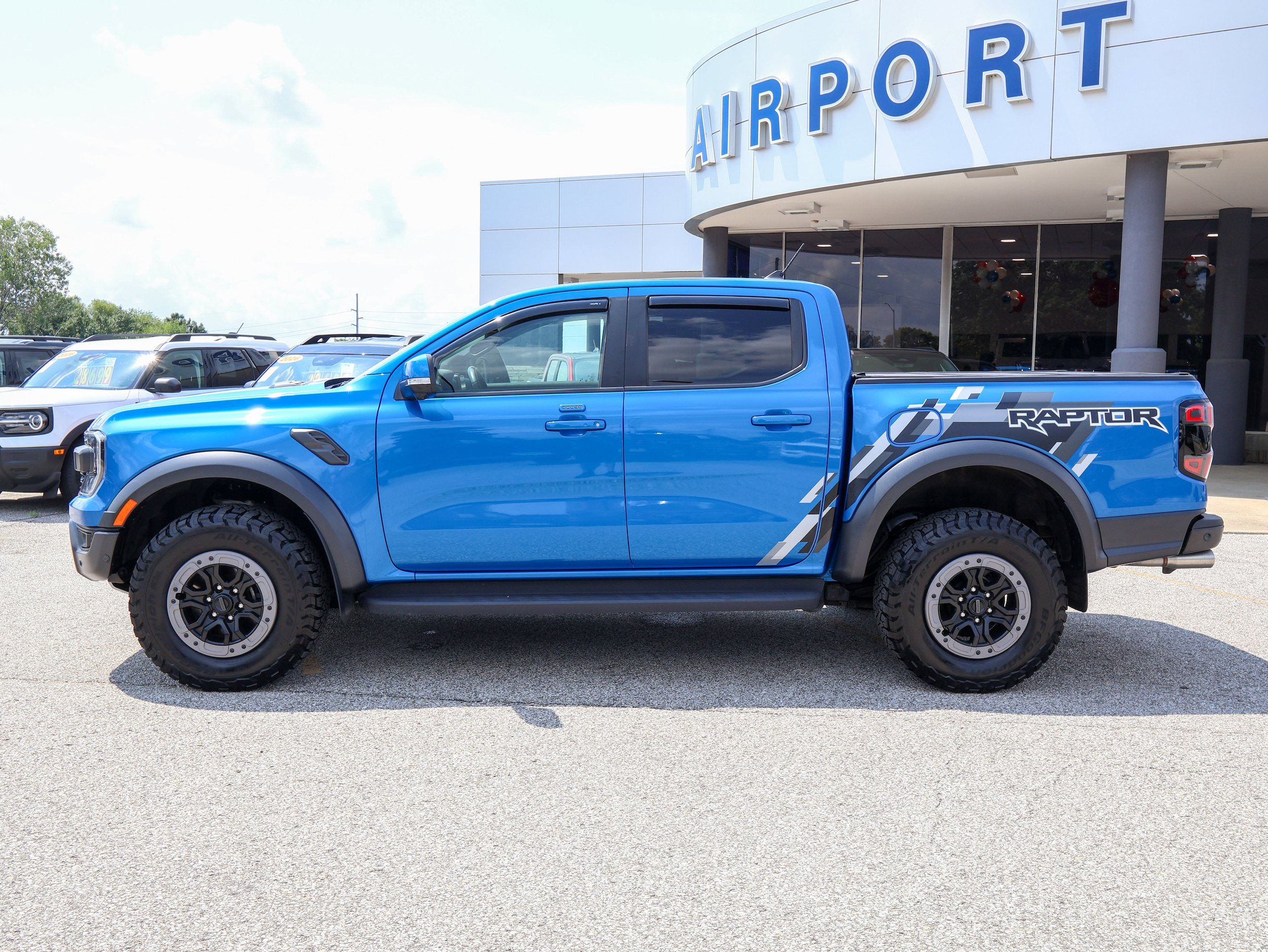 Used 2024 Ford Ranger Raptor AWD/4WD image 2