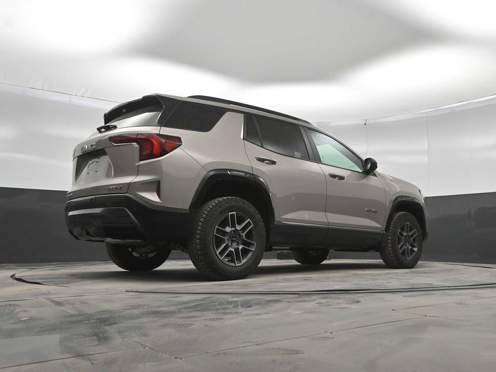 New 2026 GMC Terrain AT4 w/ Technology Package II AWD/4WD image 37