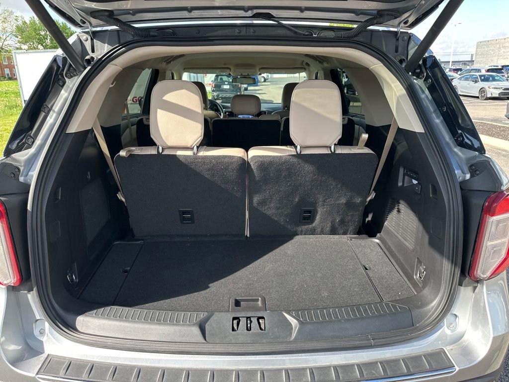 Used 2020 Ford Explorer Limited AWD/4WD image 10