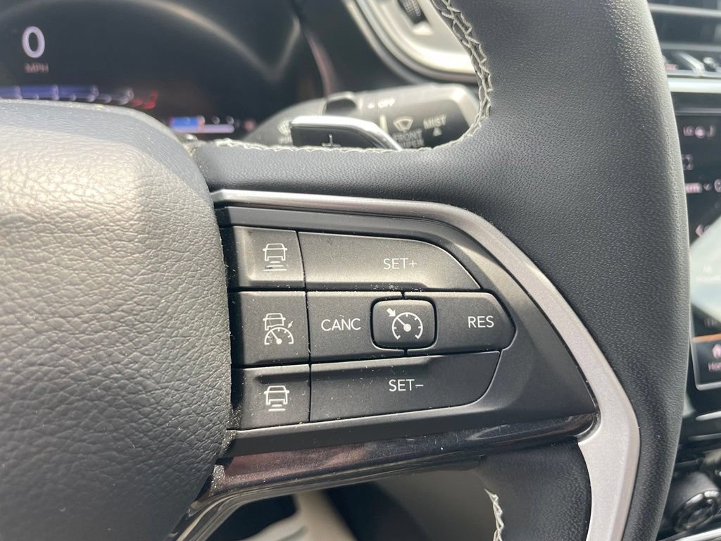Used 2023 Jeep Grand Cherokee L Laredo w/ Luxury Tech Group I AWD/4WD image 27