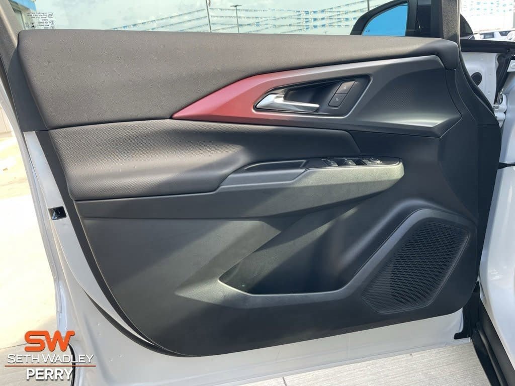 New 2025 Chevrolet Equinox EV RS image 14