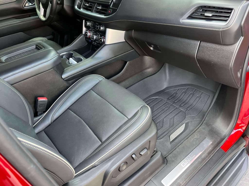 Used 2021 GMC Yukon SLT w/ SLT Luxury Plus Package AWD/4WD image 24