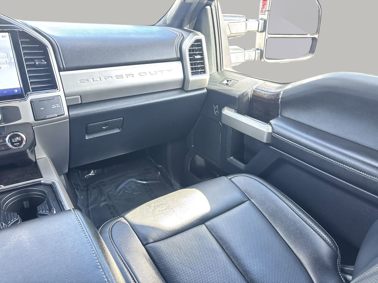 Used 2022 Ford F250 Lariat w/ Lariat Ultimate Package image 16