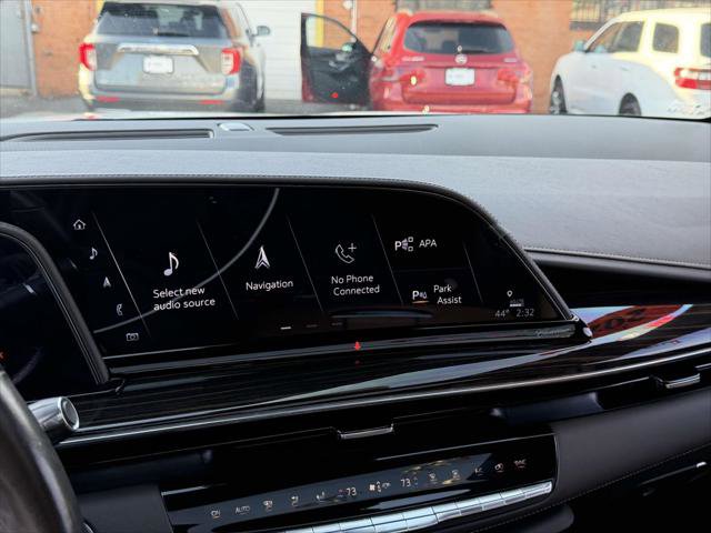 Used 2021 Cadillac Escalade Sport w/ Driver Assist Tech Package AWD/4WD image 28
