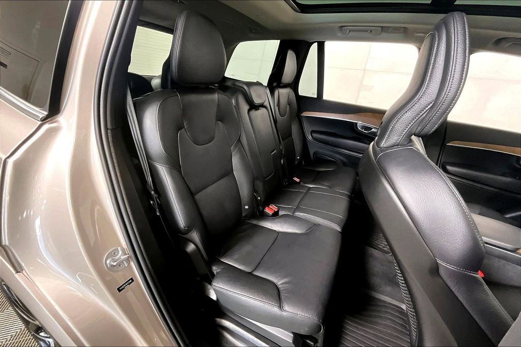 Used 2024 Volvo XC90 B6 Plus w/ Protection Package image 27