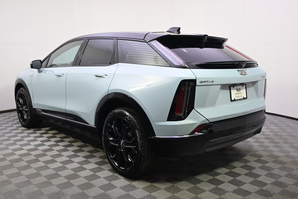 New 2025 Cadillac Optiq Sport 2 w/ LPO, ONYX Package image 3