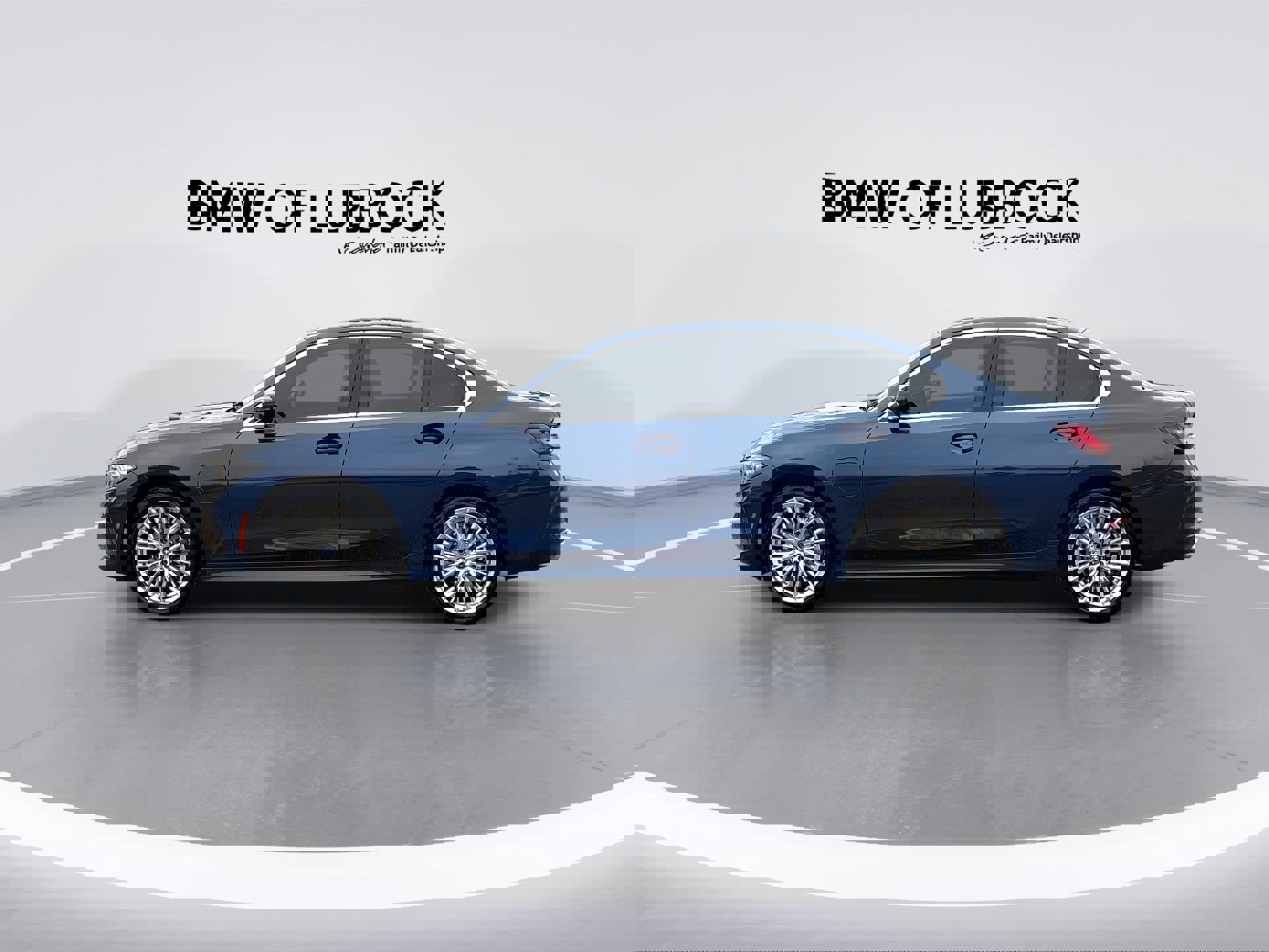 Certified 2024 BMW 330e xDrive w/ Convenience Package AWD/4WD image 5