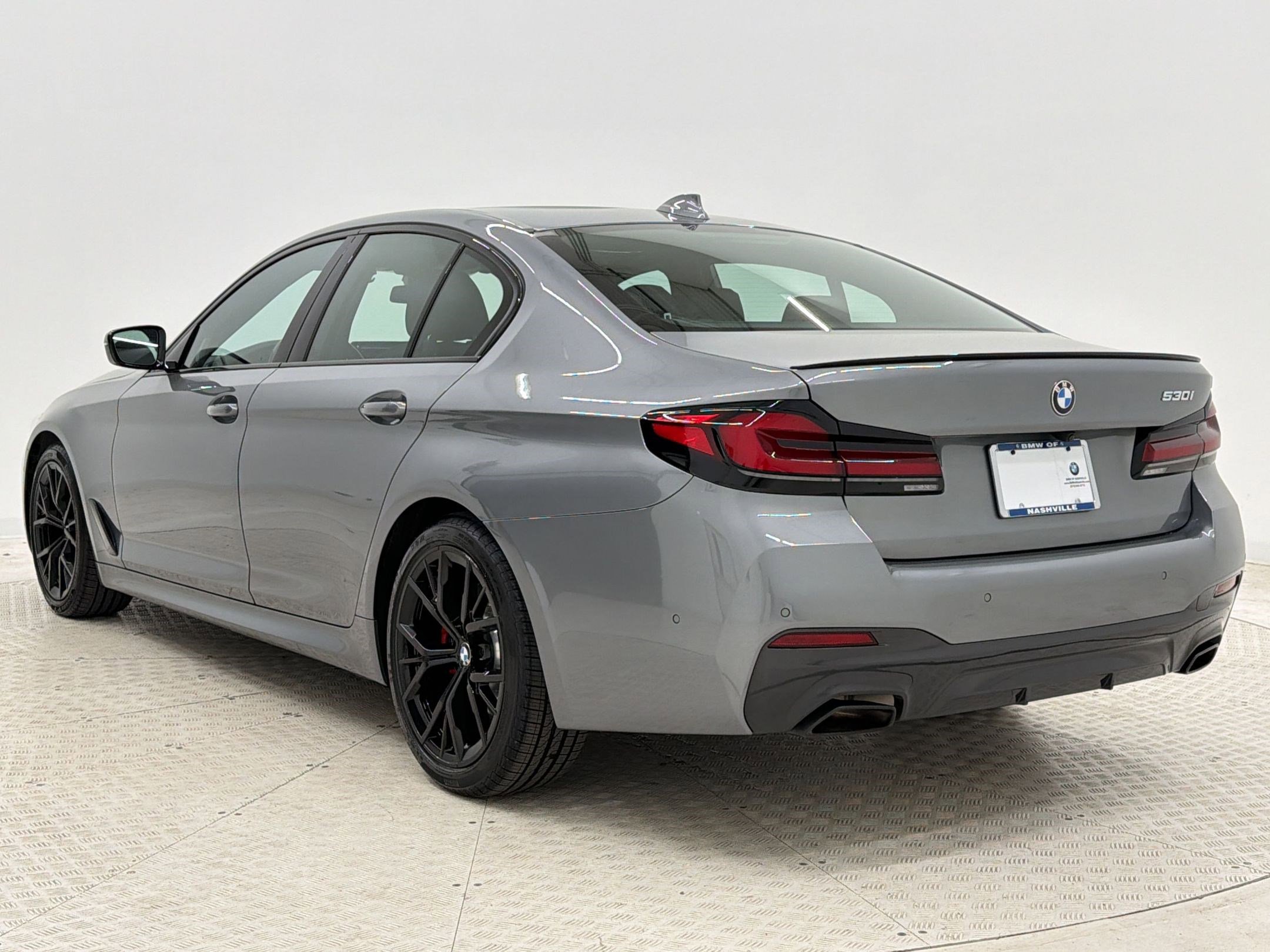 Certified 2023 BMW 530i w/ M Sport Package image 3