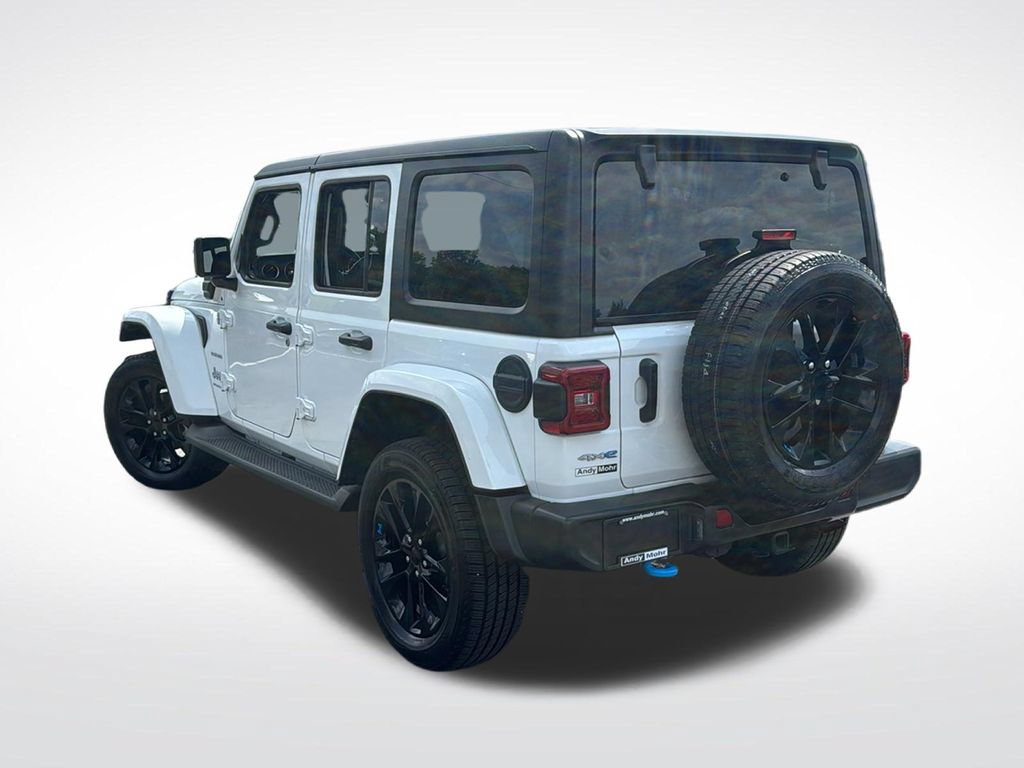 Used 2023 Jeep Wrangler Unlimited Sahara w/ Cold Weather Group AWD/4WD image 5