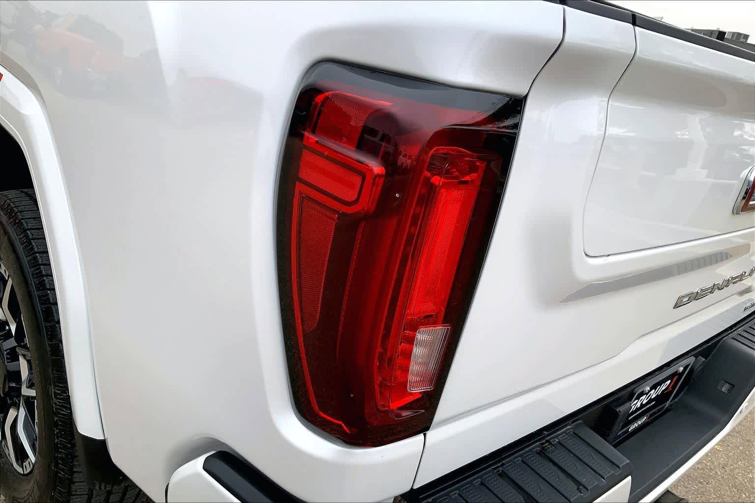 Used 2023 GMC Sierra 2500 Denali w/ Denali Ultimate Package AWD/4WD image 29