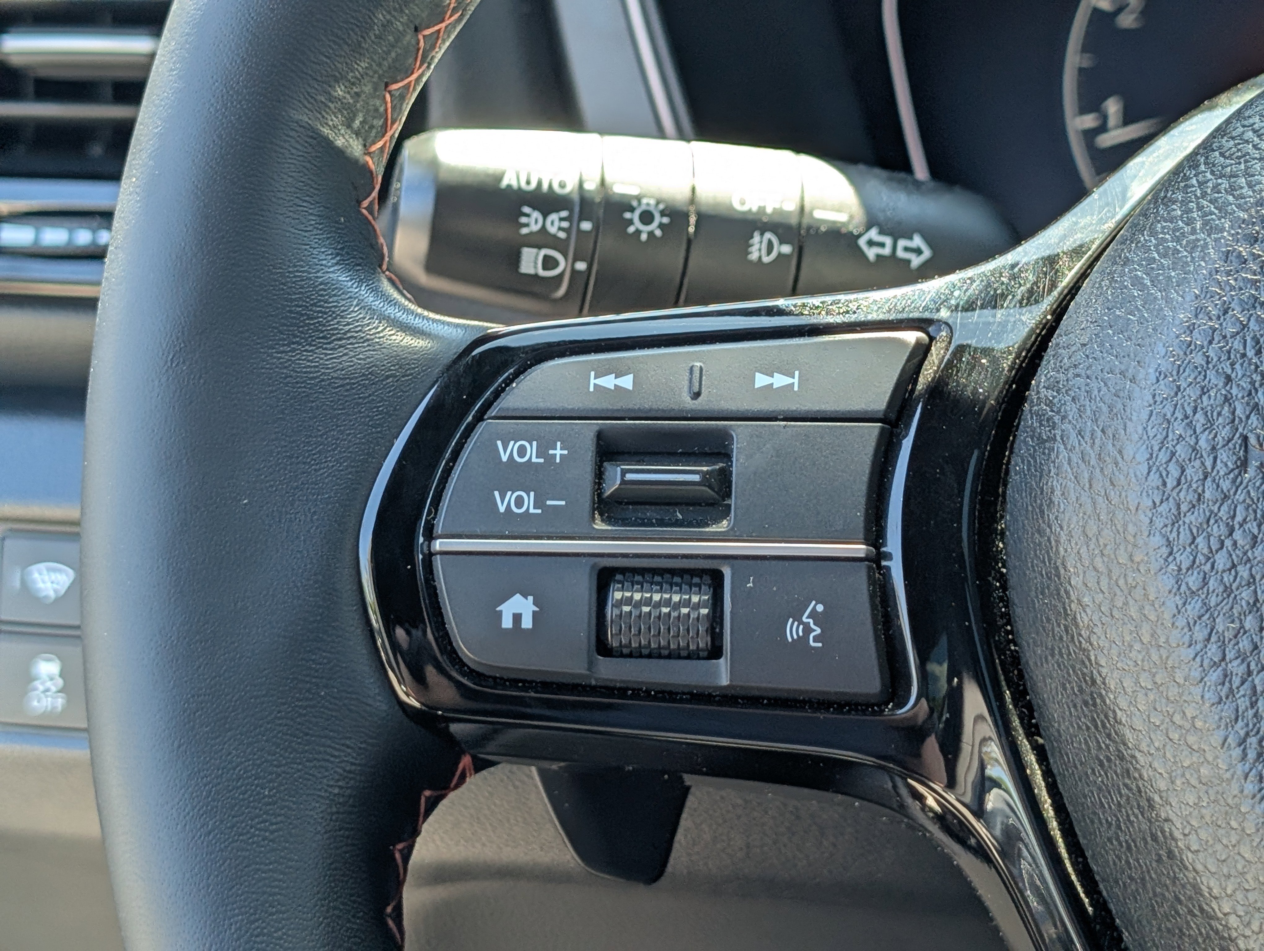 Used 2024 Honda Pilot TrailSport image 25