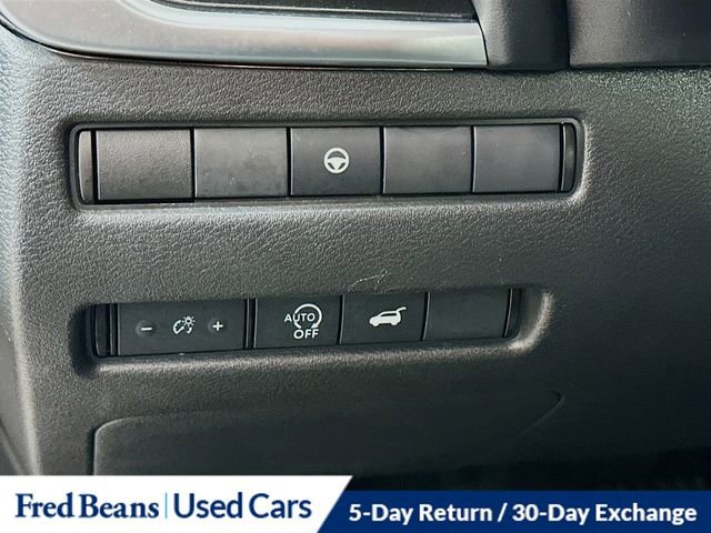 Used 2024 Nissan Rogue SV image 12