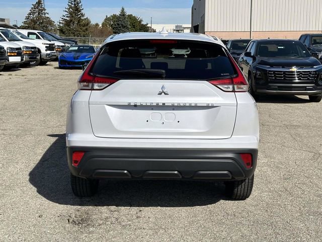 Used 2022 Mitsubishi Eclipse Cross ES image 5