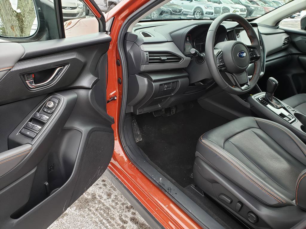 Used 2025 Subaru Crosstrek 2.5i Limited w/ Crosstrek Mirror Package AWD/4WD image 8