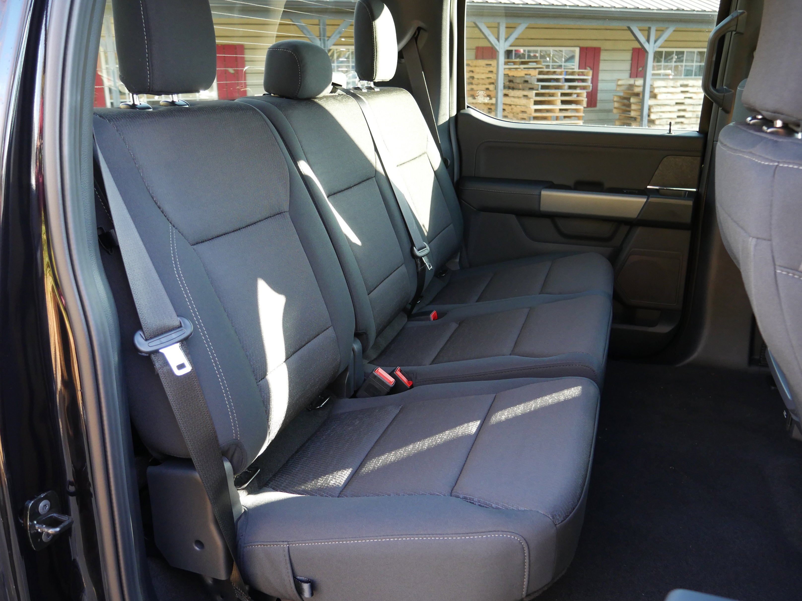 New 2025 Ford F150 XLT w/ Equipment Group 301A Standard image 27