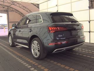 Used 2019 Audi Q5 2.0T Premium Plus w/ Premium Plus Package AWD/4WD image 6