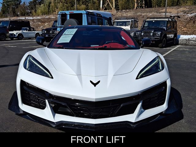 Used 2025 Chevrolet Corvette Z06 w/ Battery Protection Package image 2